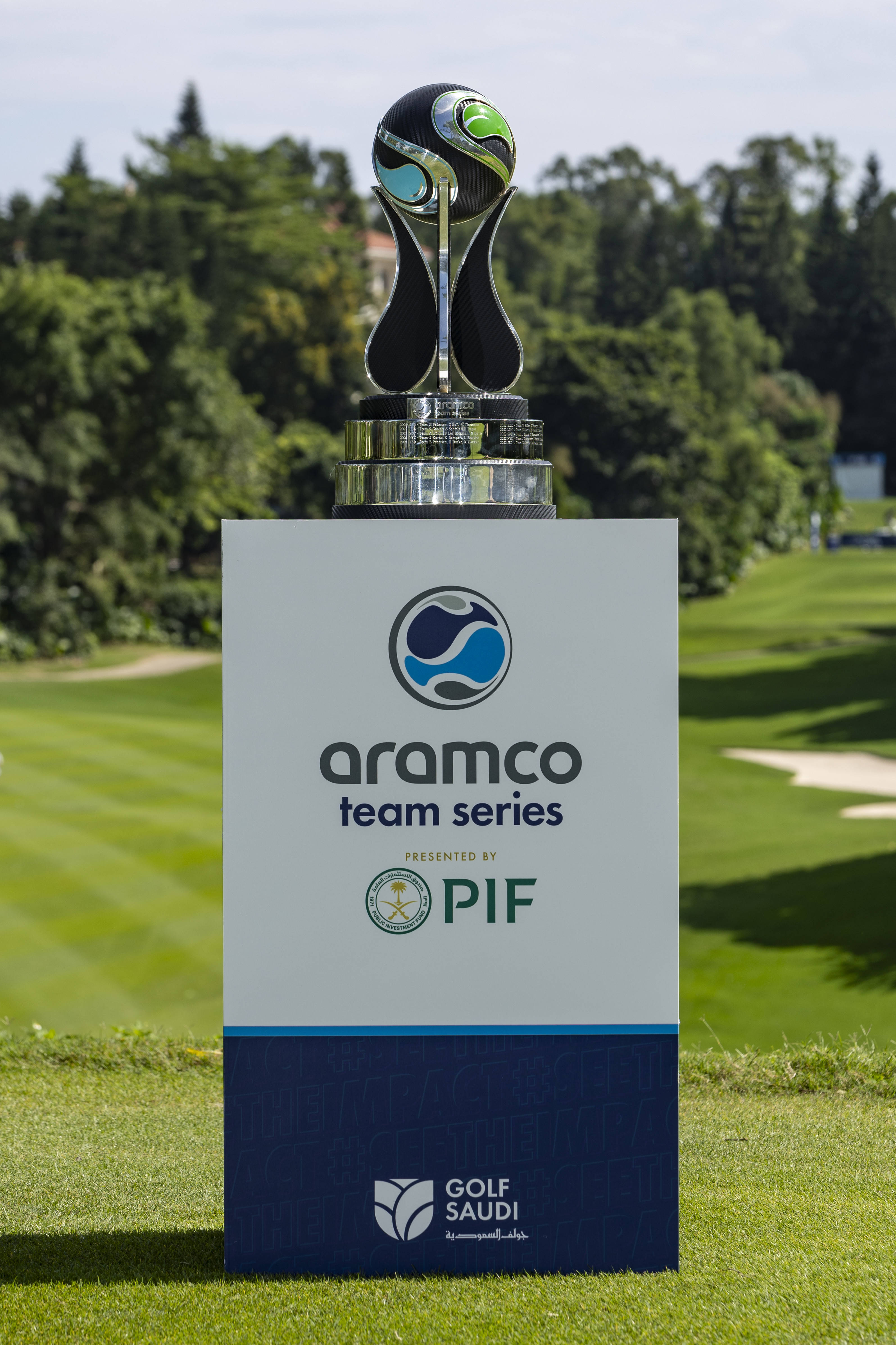 爱游戏app-球场风起云涌，团队合作，球员的默契才是胜利的保障的简单介绍