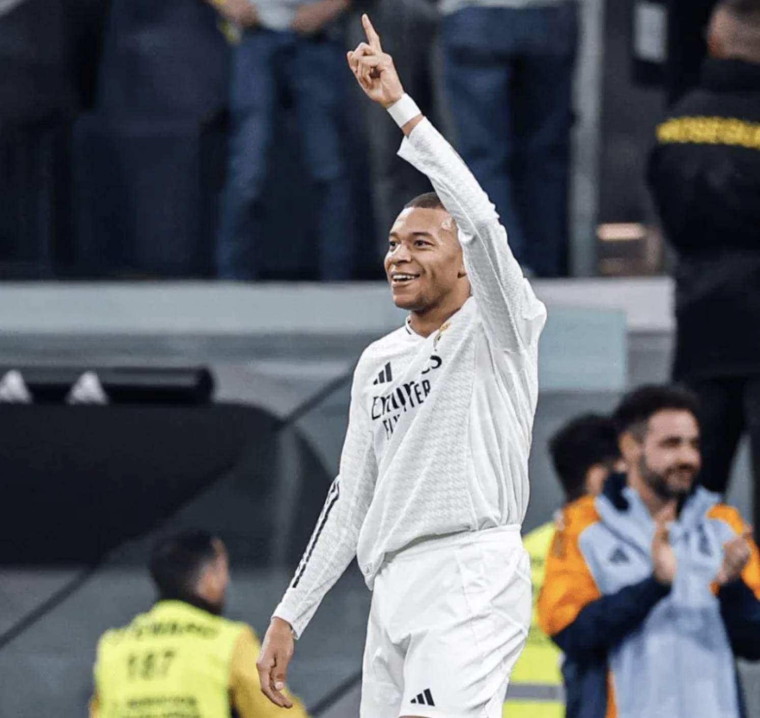 格列兹曼轰入制胜球皇马遭遇失利的简单介绍