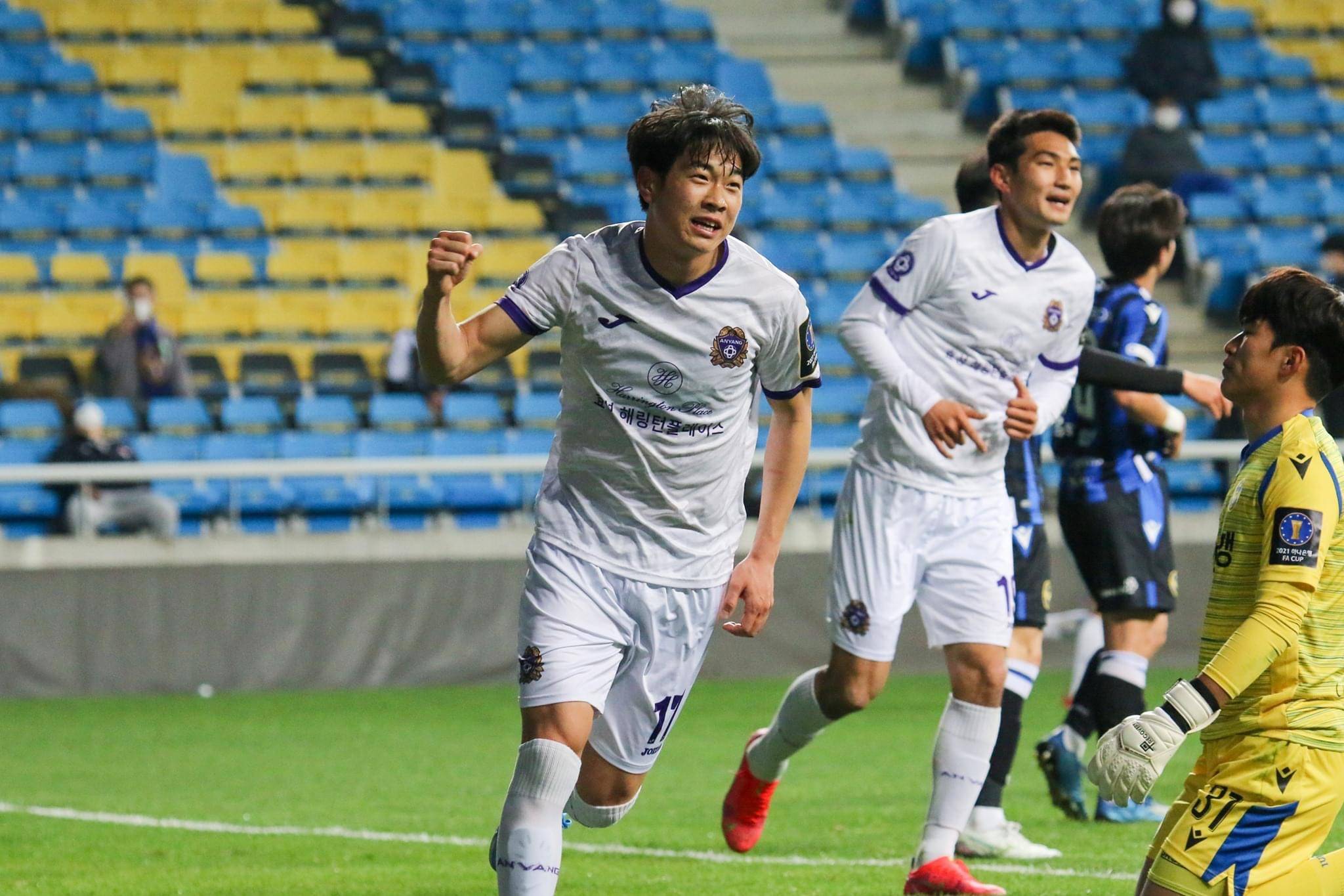 关于首尔FC爆冷淘汰对手,跻身半决赛的信息 关于首尔FC爆冷淘汰对手,跻身半决赛的信息