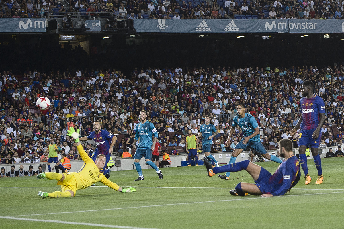 球队防守强劲，逼迫对手失误取得胜利