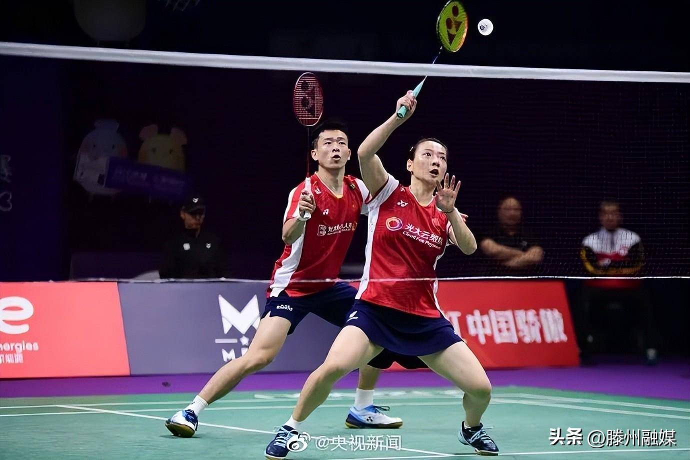 羽毛球混双半决赛中国队顺利晋级决赛