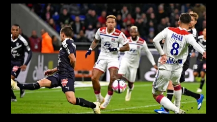 关于圣埃蒂安战胜里昂，冲上积分榜前列的信息