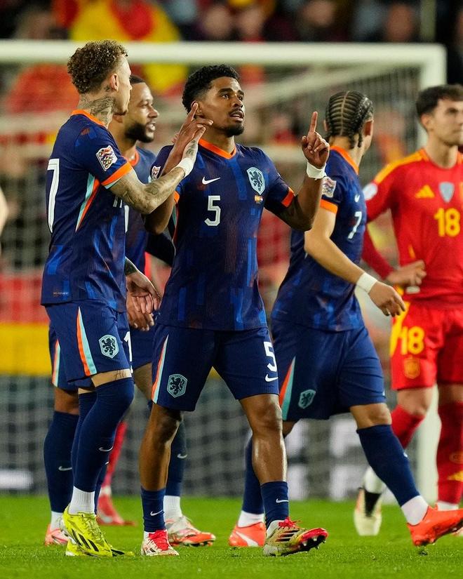 荷兰国家队牢守比分,竞技得胜 荷兰国家队牢守比分,竞技得胜