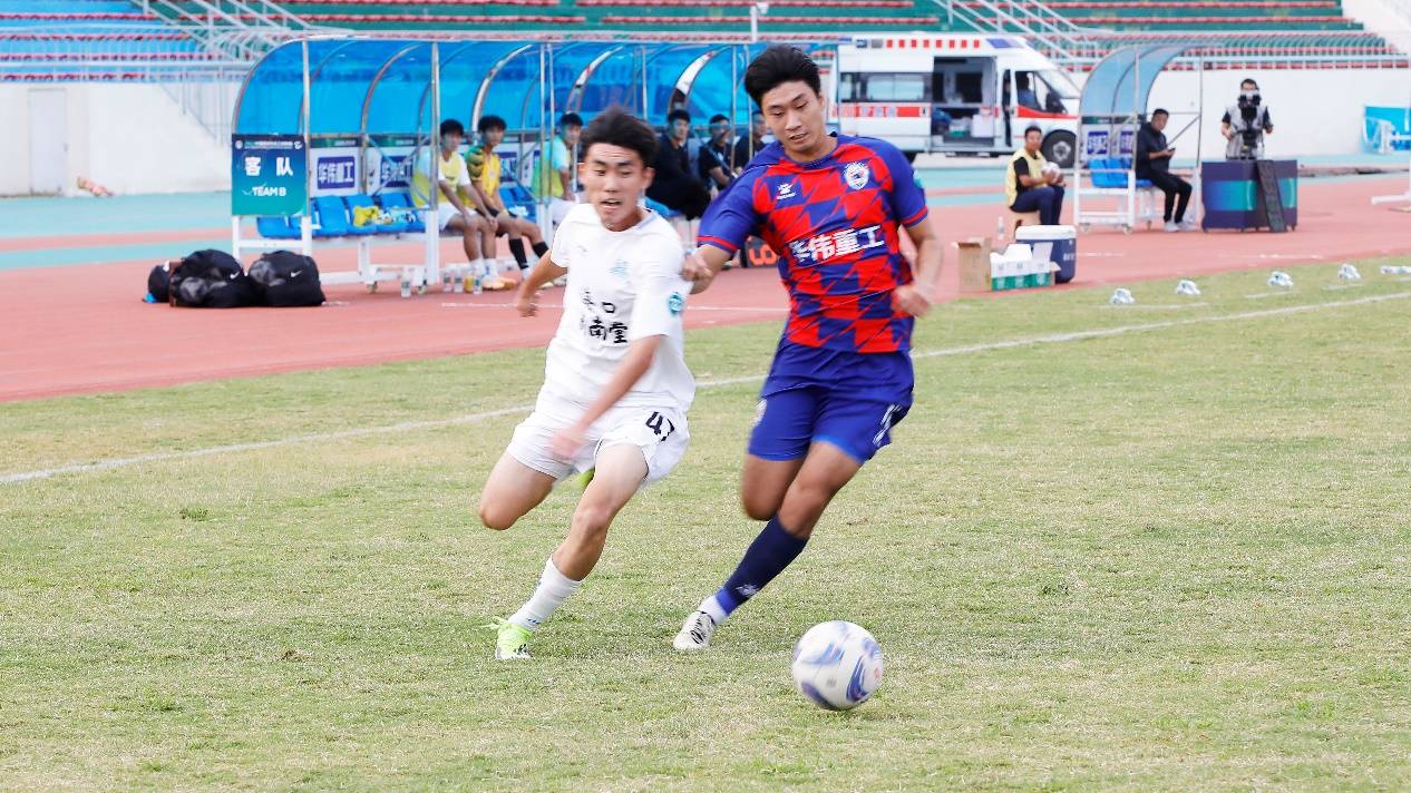 爱游戏网页版入口-精彩瞬间！球队实力相似，角逐激动人心的简单介绍