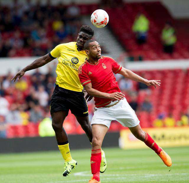 爱游戏官网-莱斯特城士气高涨，继续保持领先优势