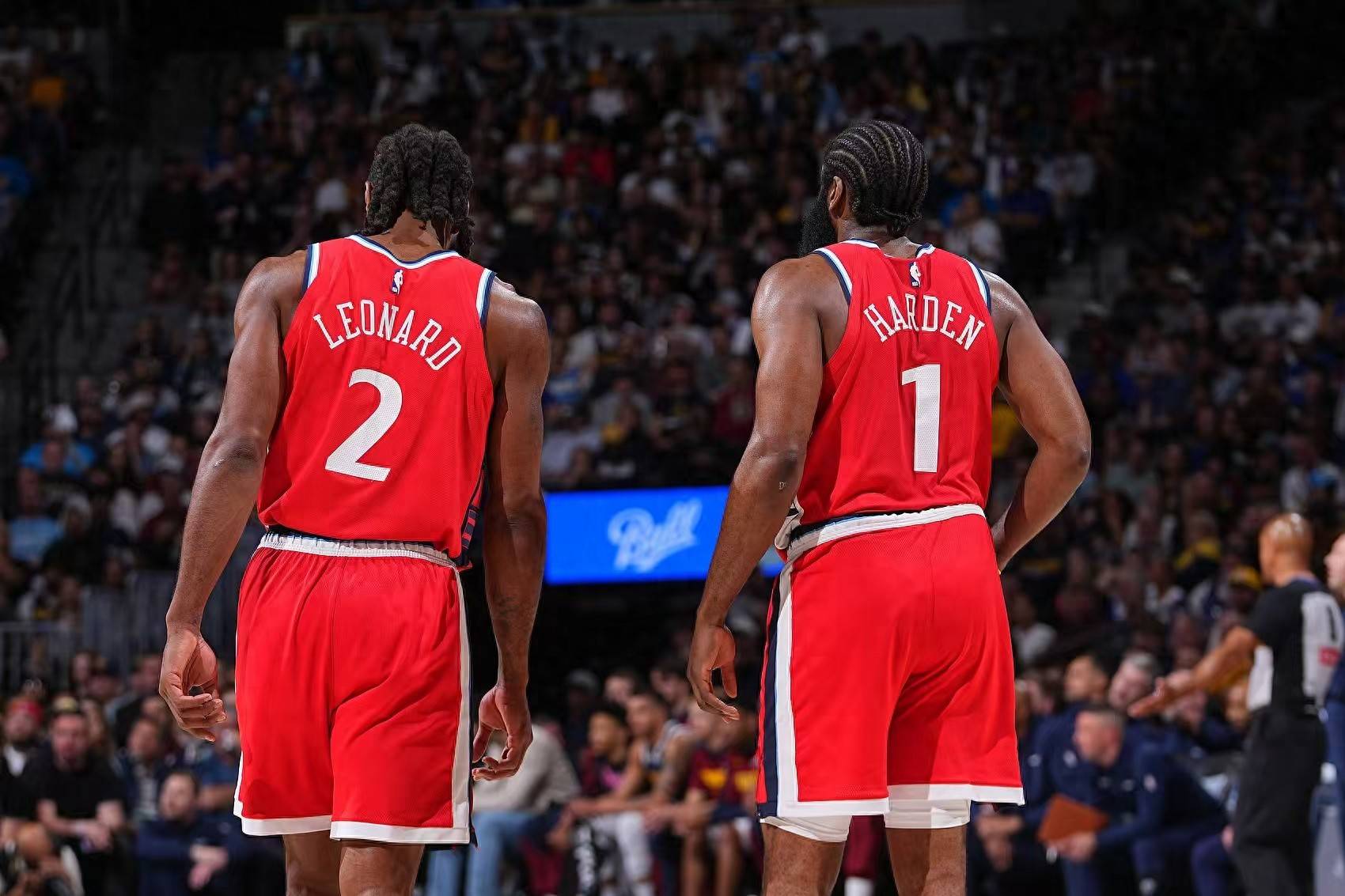 关于快船队奋起直追，大胜对手成功夺魁的信息