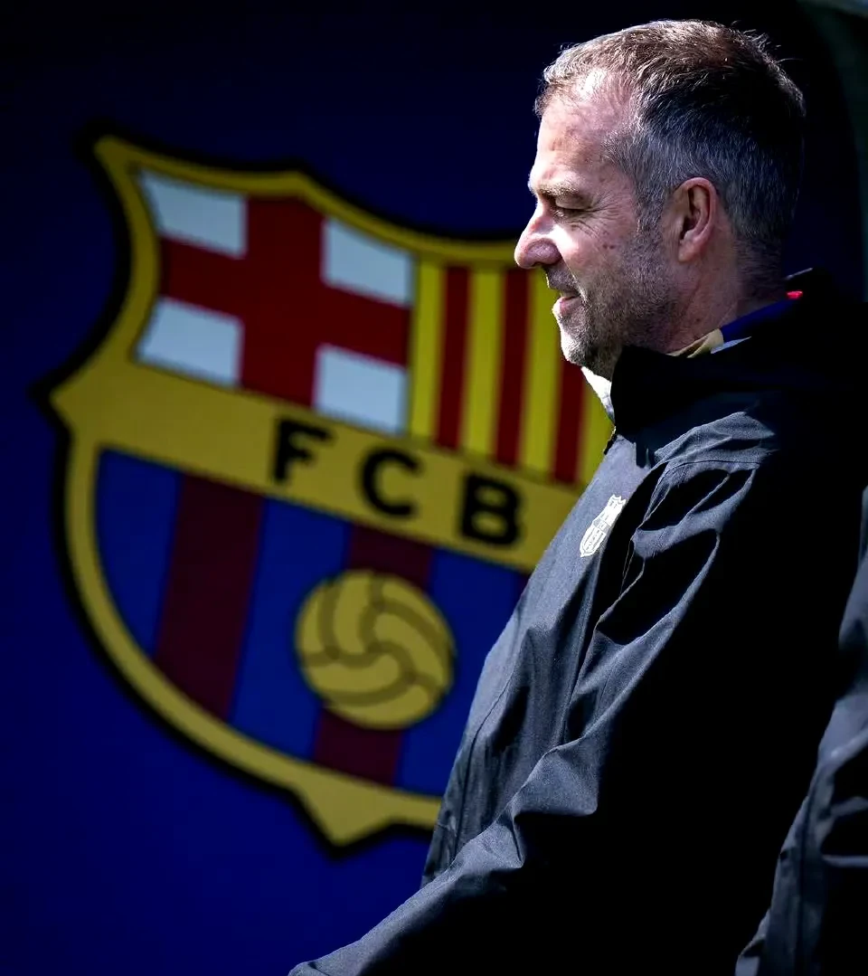 爱游戏登录入口-巴塞罗那惨败引众怒，主帅欲求变拯救球队的简单介绍