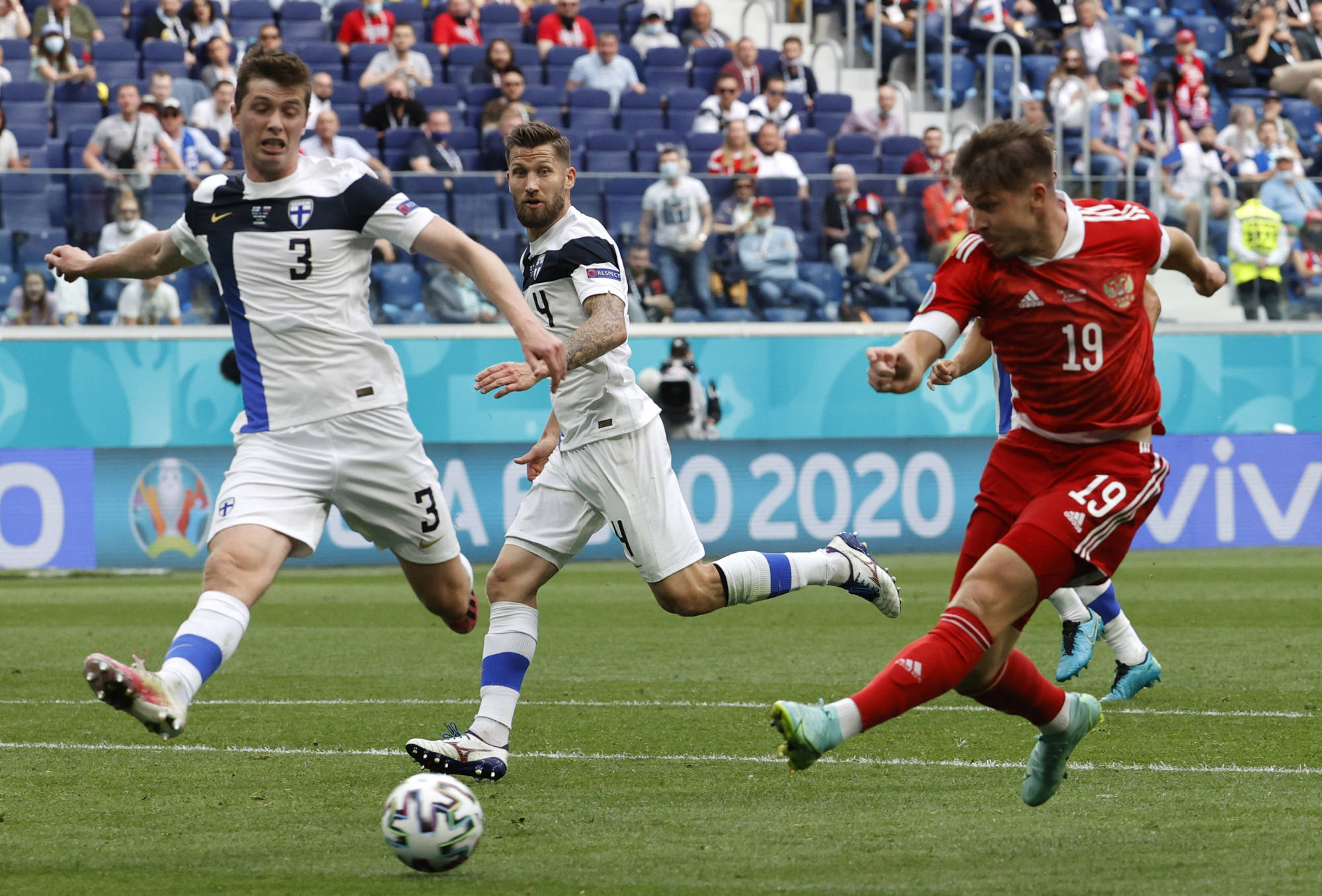 欧国联赛事精彩纷呈，强队争相亮剑，决一胜负