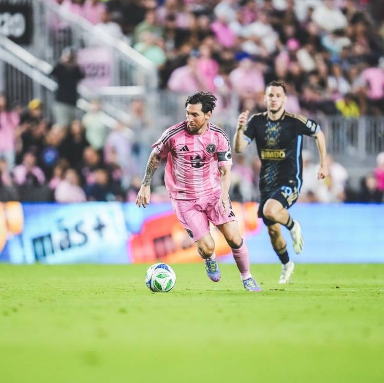 爱游戏网页版登录入口-梅西神奇表现，助力球队取得胜利