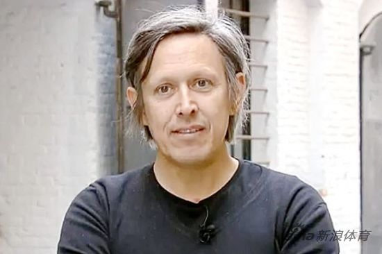 关于沙尔克遭受惨败，奔赴落后之列的信息